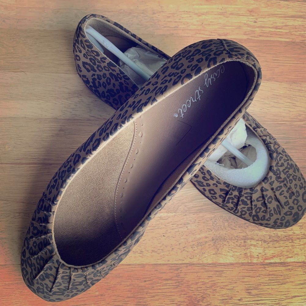 Easy St. Classic Round Toe Ballerina Flat Shoes